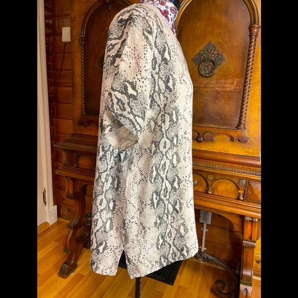 Lungo L’arno Italian 100% Linen Tunic - Picture 4 of 9